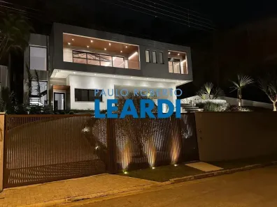 Casa de Condomínio com 3 Quartos à venda, 515m² no Arujázinho I, II e III, Arujá