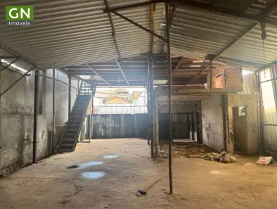 Galpão/Depósito/Armazém para alugar, 450m² no Cachoeirinha, Belo Horizonte