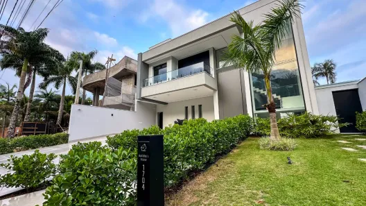Casa com 5 Quartos à venda, 450m² no Jardim Acapulco, Guarujá