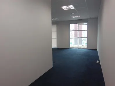 Sala Comercial para venda ou aluguel, 71m² no Vila São Francisco (Zona Sul), São Paulo