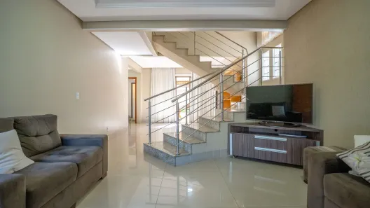 Casa de Condomínio com 3 Quartos à venda, 300m² no Loteamento Portal do Sol I, Goiânia
