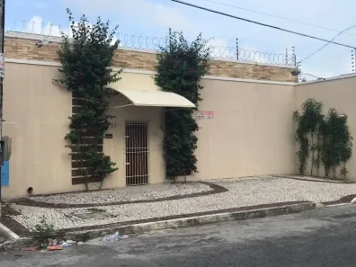 Prédio Comercial à venda, 630m² no Varjota, Fortaleza