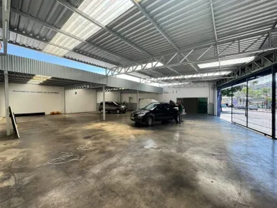 Galpão/Depósito/Armazém para alugar, 300m² no Cinquentenário, Belo Horizonte