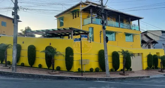 Casa com 5 Quartos à venda, 428m² no Lúcio de Abreu, Contagem