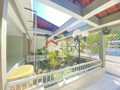 Casa com 6 Quartos à venda, 194m² no Centro, Mongaguá