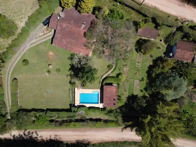 Fazenda/Sítio com 3 Quartos à venda, 220m² no Parque 9 de Julho, São Roque
