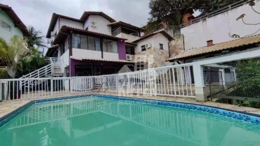 Casa de Condomínio com 4 Quartos à venda, 343m² no Sapê, Niterói