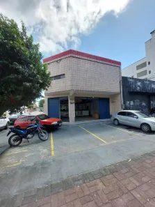 Galpão/Depósito/Armazém com 5 Quartos para venda ou aluguel, 800m² no Farias Brito, Fortaleza