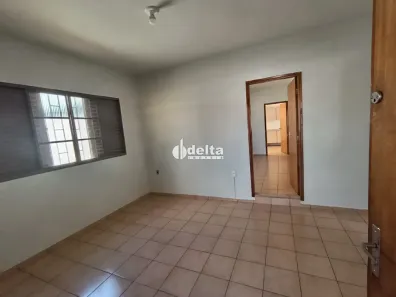 Casa com 3 Quartos para alugar, 183m² no Nossa Senhora Aparecida, Uberlândia