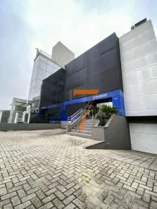 Prédio Comercial para alugar, 702m² no Capoeiras, Florianópolis