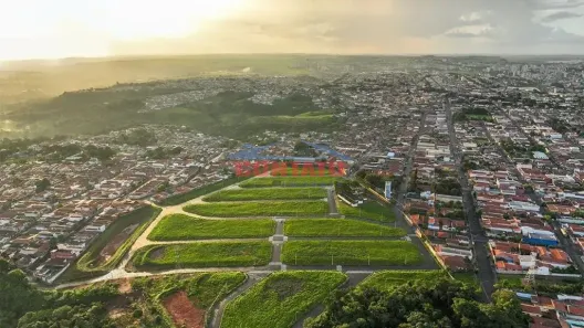 Lote/Terreno à venda, 200m² no Jardim Cruzeiro do Sul, São Carlos