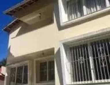 Casa com 5 Quartos para alugar, 700m² no Quarteirão Ingelheim, Petrópolis