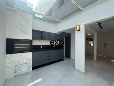 Apartamento com 2 Quartos à venda, 63m² no Pinheirinho, Curitiba