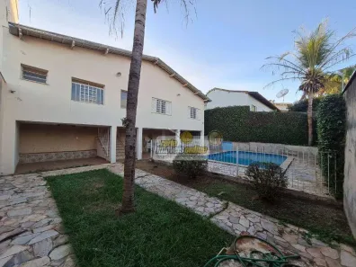 Casa com 3 Quartos à venda, 244m² no Boa Vista, Uberaba