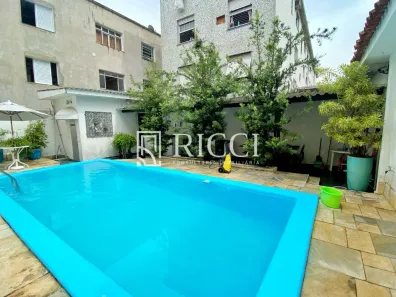 Sobrado com 3 Quartos à venda, 230m² no Gonzaga, Santos