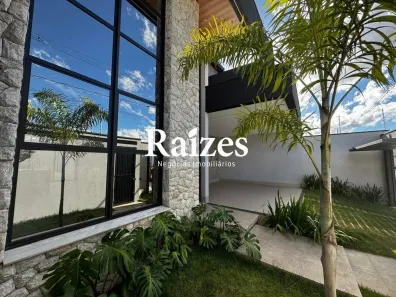 Casa com 3 Quartos à venda, 172m² no Grand Ville, Uberlândia