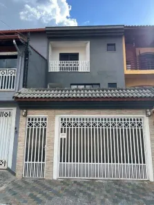 Sobrado com 3 Quartos à venda, 134m² no Jardim Rina, Santo André