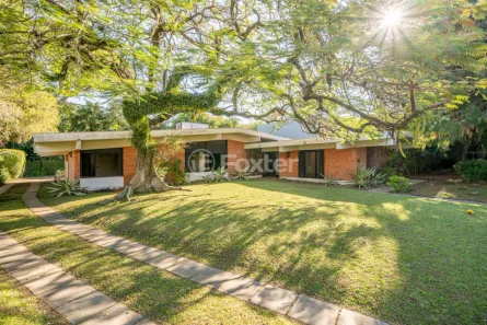 Casa com 3 Quartos à venda, 323m² no Vila Assunção, Porto Alegre