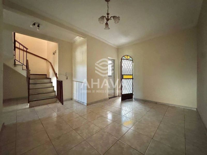 Casa com 3 quartos — Santa Branca, Belo Horizonte