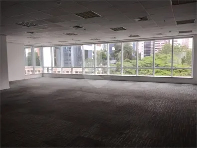 Ponto Comercial para alugar, 140m² no Cidade Monções, São Paulo