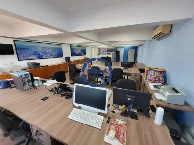 Sala Comercial à venda, 142m² no Centro, Santos