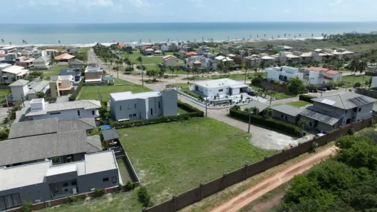 Lote/Terreno à venda, 800m² no Cumbuco, Caucaia