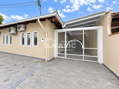 Casa com 3 Quartos para alugar, 120m² no Água Verde, Jaraguá do Sul
