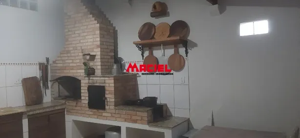 Casa com 3 Quartos à venda, 225m² no Jardim Ismênia, São José dos Campos