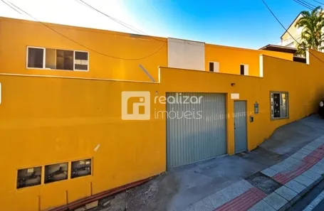 Apartamento com 2 Quartos para alugar, 40m² no Centro, Florianópolis
