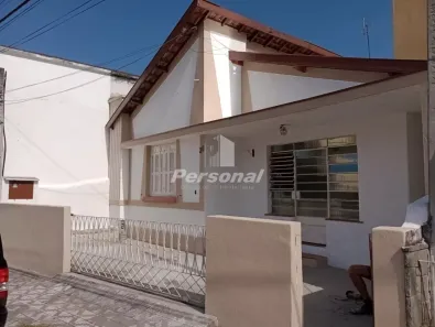 Casa com 2 Quartos para alugar, 70m² no Alto de São João, Taubaté