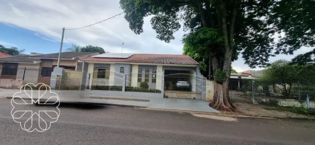 Casa com 3 Quartos à venda, 168m² no Parque Residencial Tuiuti, Maringá