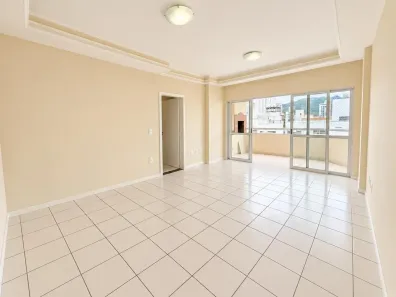 Apartamento com 2 Quartos para alugar, 88m² no Centro, Itajaí