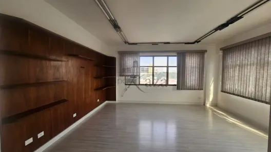 Sala Comercial com 1 Quarto para alugar, 39m² no Centro, Jacareí