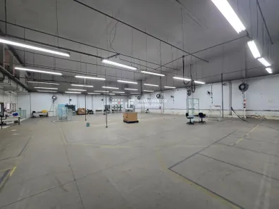 Galpão/Depósito/Armazém para alugar, 2000m² no Navegantes, Porto Alegre