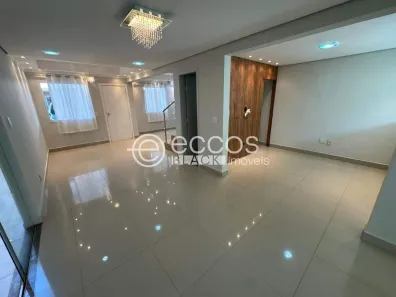 Casa de Condomínio com 5 Quartos à venda, 150m² no Jardim Sul, Uberlândia