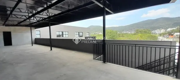 Sala Comercial para alugar, 120m² no Santa Mônica, Florianópolis