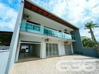 Sobrado com 4 Quartos à venda, 391m² no Itaum, Joinville