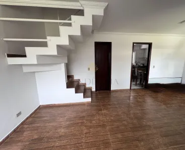 Sobrado com 3 Quartos para alugar, 105m² no Santa Felicidade, Curitiba