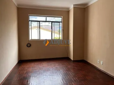 Apartamento com 2 Quartos para alugar, 74m² no Cascatinha, Petrópolis