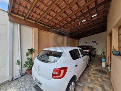 Casa com 2 Quartos para alugar, 154m² no Vila Industrial, Campinas
