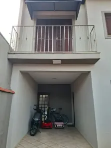 Sobrado com 3 Quartos à venda, 125m² no Vila São José, Taubaté