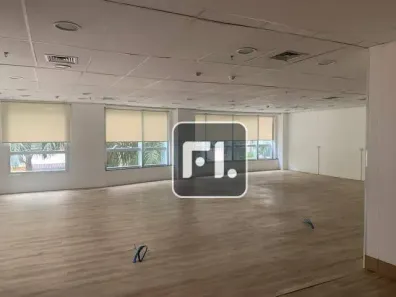 Sala Comercial para alugar, 200m² no Vila Olímpia, São Paulo