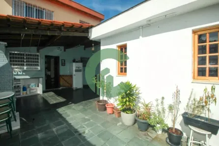 Sobrado com 3 Quartos para alugar, 224m² no Jardim Guarará, Santo André
