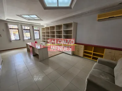 Prédio Comercial para alugar, 250m² no Batista Campos, Belém