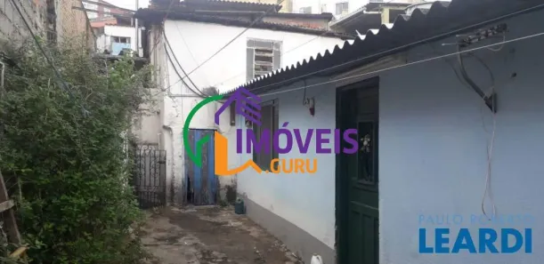 Casa com 2 Quartos à venda, 140m² no Vila Palmares, Santo André