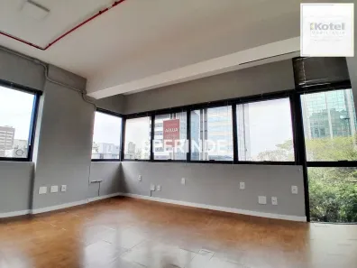 Sala Comercial com 2 Quartos à venda, 39m² no Boa Vista, Porto Alegre