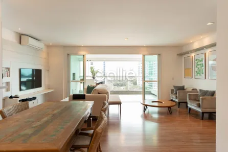 Apartamento com 3 Quartos à venda, 131m² no Campo Comprido, Curitiba