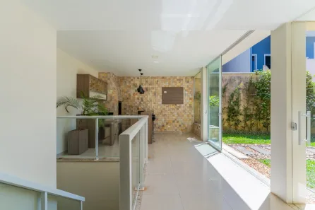 Casa de Condomínio com 4 Quartos à venda, 311m² no Orleans, Curitiba