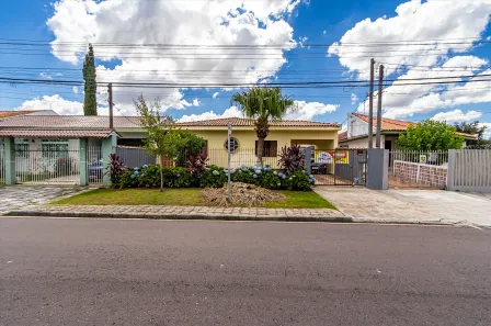 Casa com 4 Quartos à venda, 200m² no Guabirotuba, Curitiba
