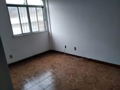 Apartamento com 3 Quartos para alugar, 72m² no Mosela, Petrópolis